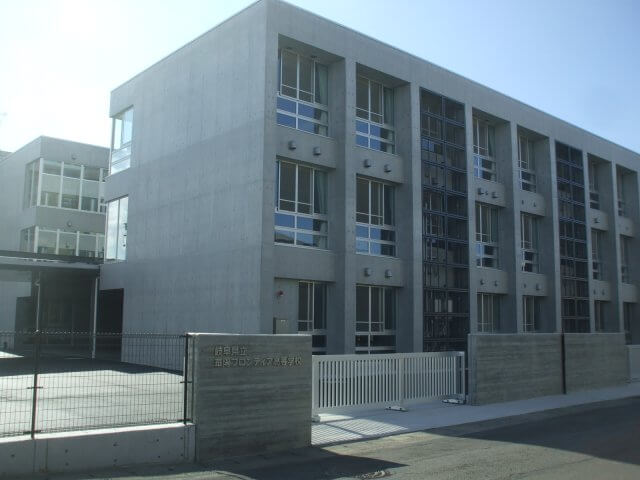 華陽フロンティア高 | 建築電気工事